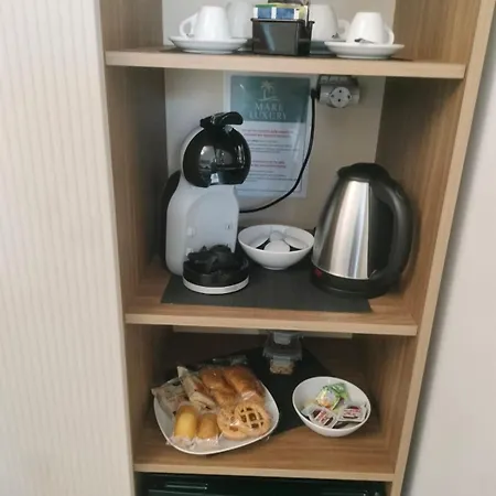 Mare Luxury 4* Neapol