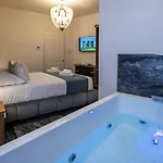 Mare Luxury 4* Neapol