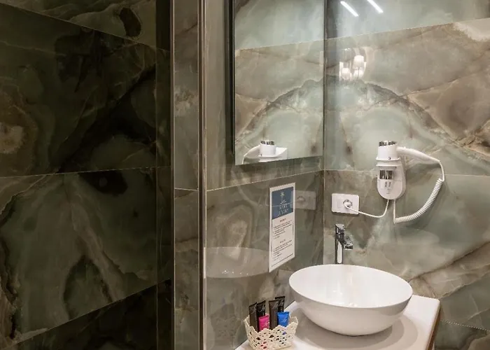 Mare Luxury Konukevi 4*